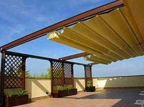 Installare le tende solari
