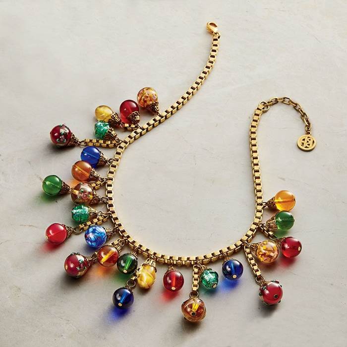 Collana di bigiotteria