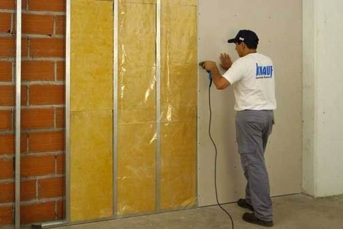L'isolamento termico degli edifici può aiutare a risparmiare non poco