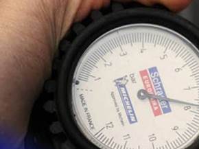 Pressione gomme auto