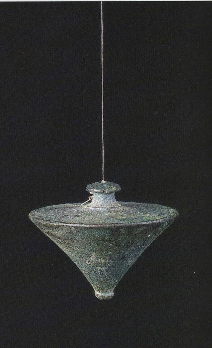 Antichissimo filo a piombo di epoca romana