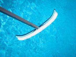 Come eseguire la manutenzione piscine