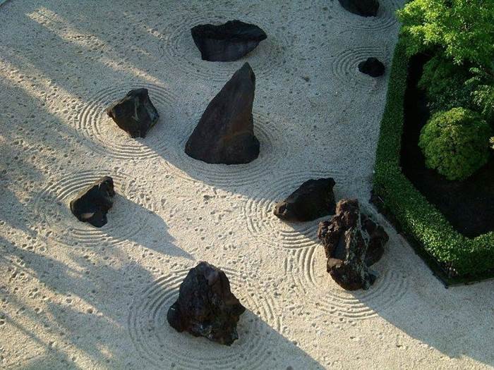 <u>Un tipico giardino di pietra</u>