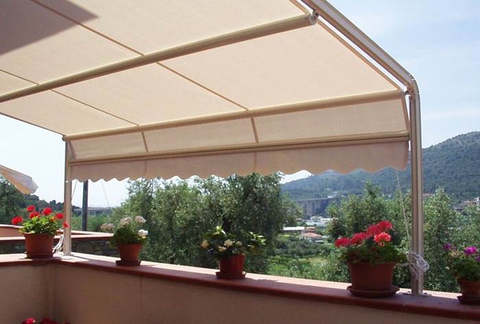 Tenda da sole motorizzata