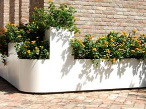 Come scegliere le fioriere da giardino