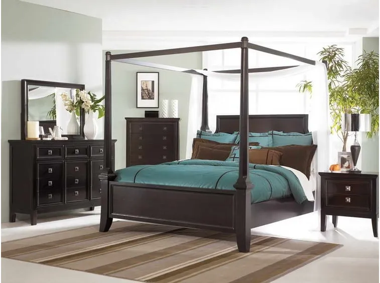 letto a baldacchino contemporaneo