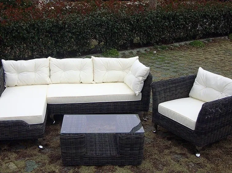 Divano da giardino in rattan