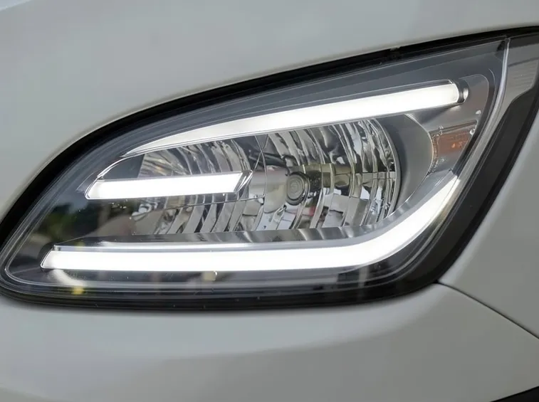 Lampadine a led per auto tradizionali