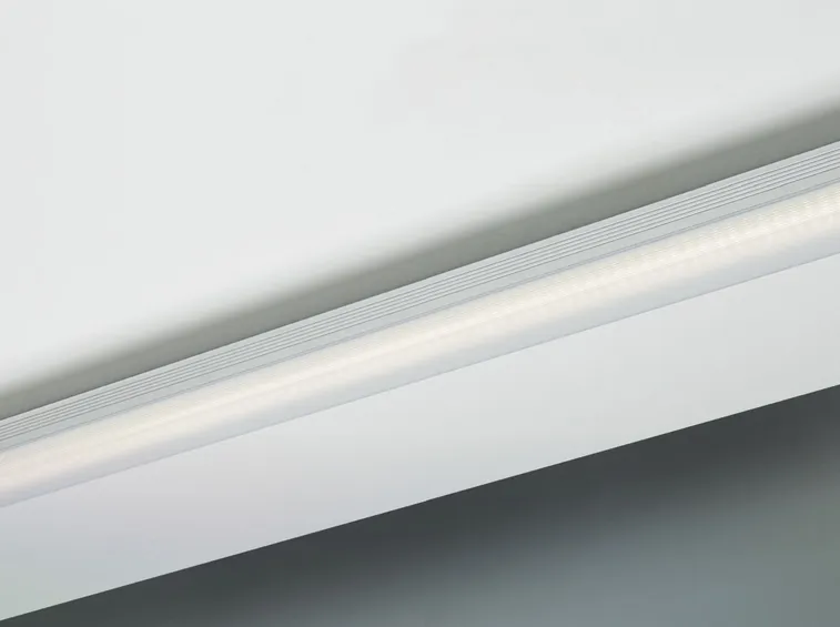 Modello di plafoniera led rettangolare