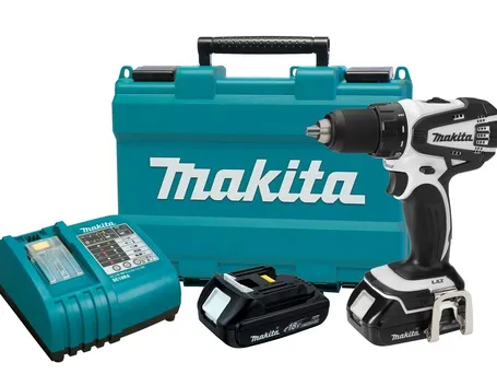 Avvitatore Makita con batteria di ricambio