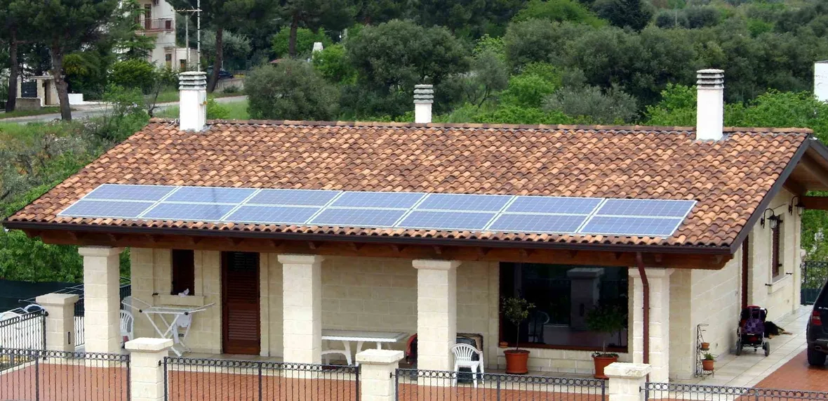 produzione energia pannelli fotovoltaici