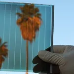 Pannello solare trasparente che continua a fungere da finestra