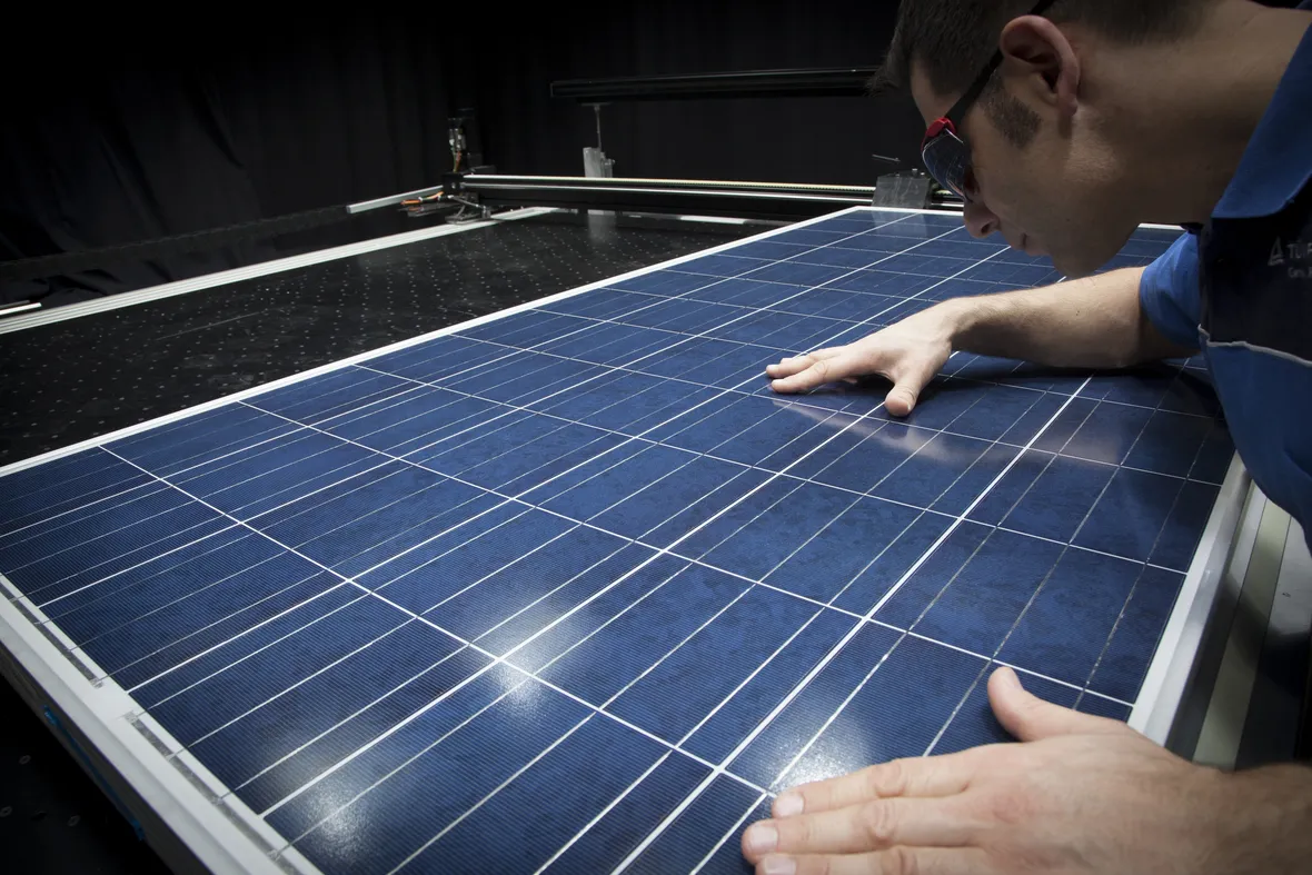 Certificazione moduli - Simulatore solare