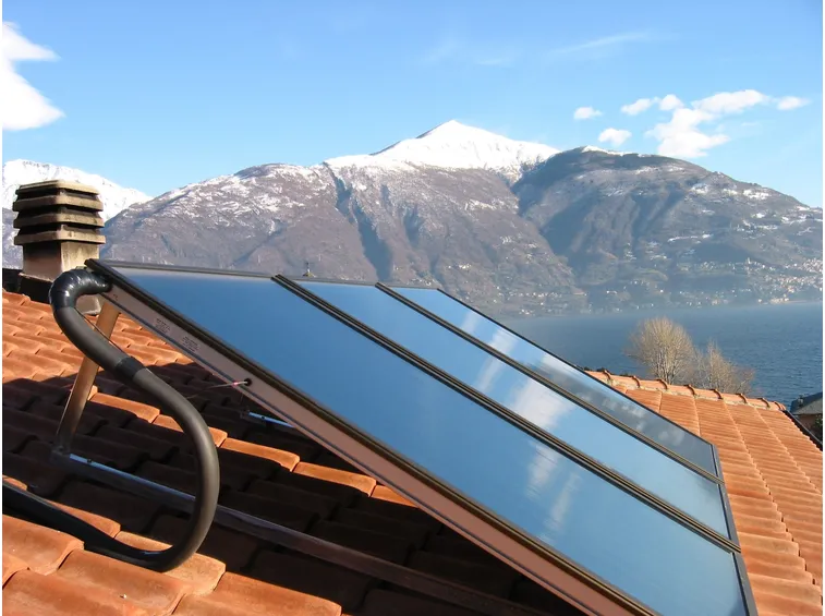 pannello fotovoltaico su tetto