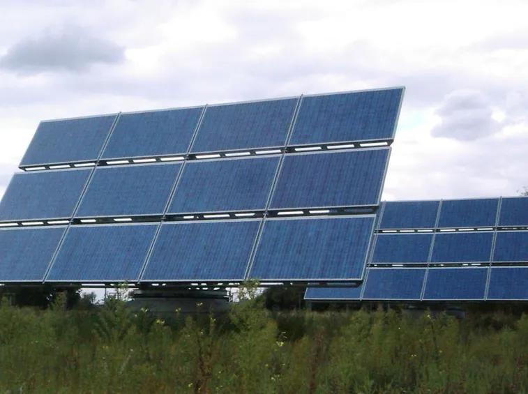 pannelli fotovoltaici con rialzo