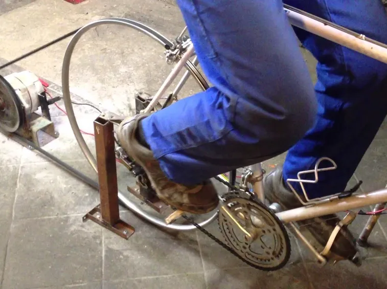 pedalata per creare energia