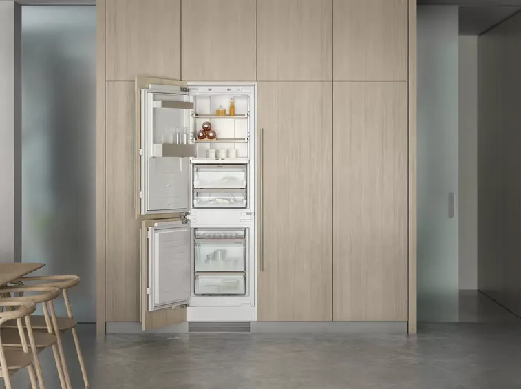 Quando intervenire: spessore del ghiaccio e modelli No Frost (foto Congelatore Gaggenau Frigorifero con S200)