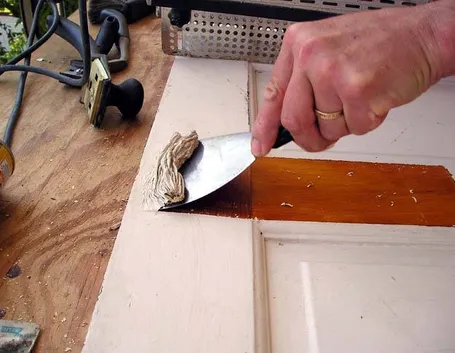 Sverniciatura del legno