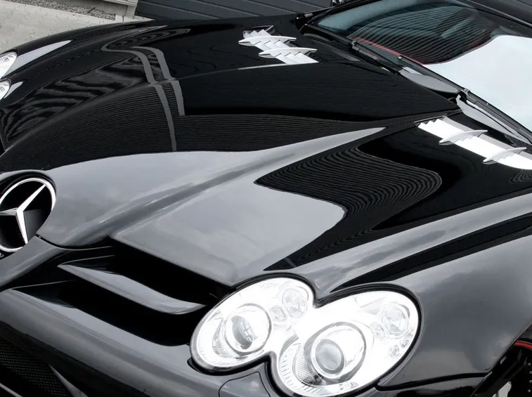 Automobile appena lucidata