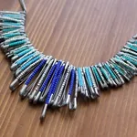 collana con spille