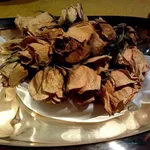 Realizzare fiori secchi: pressatura