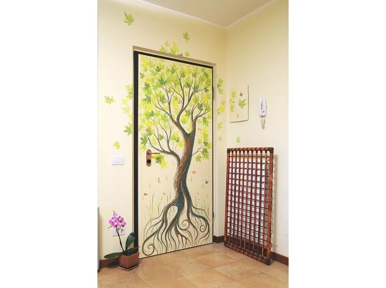 Retro porta ingresso con decoupage