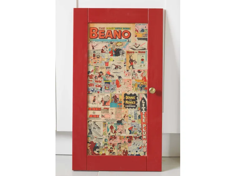 Porta con decorazioni camera ragazzi