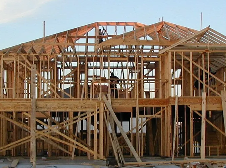 Scheletro di edificio in legno