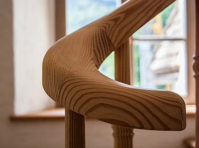 Corrimano in legno e acciaio