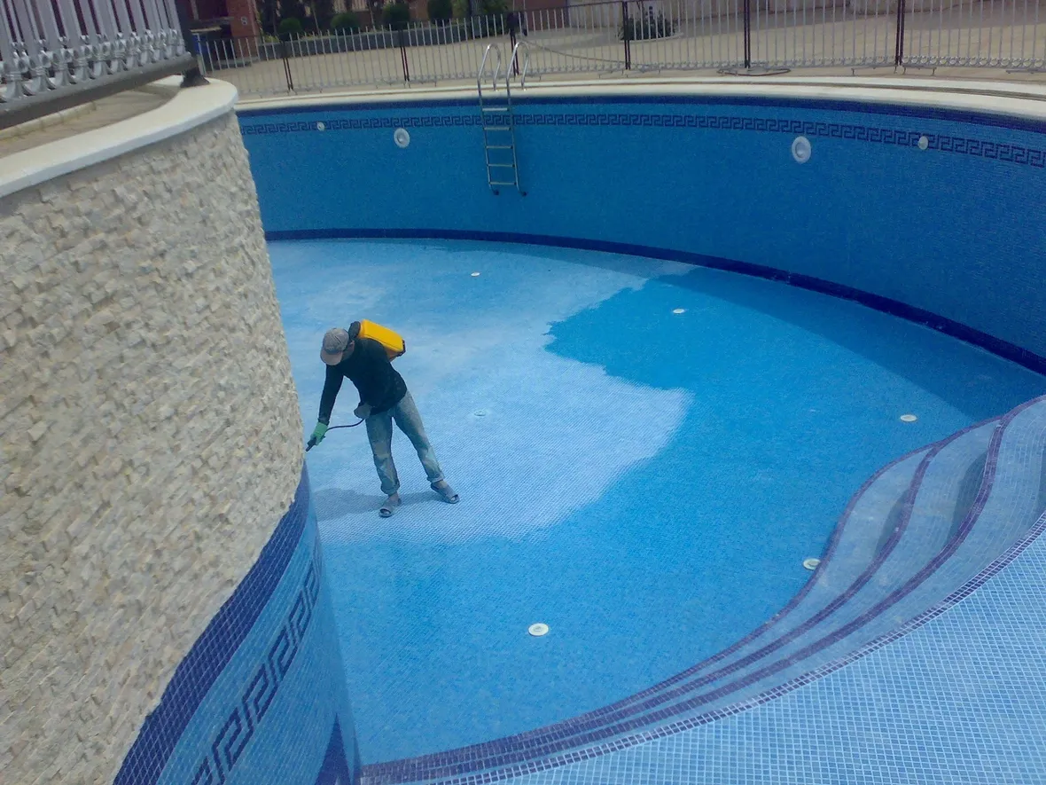 lavori piscine 