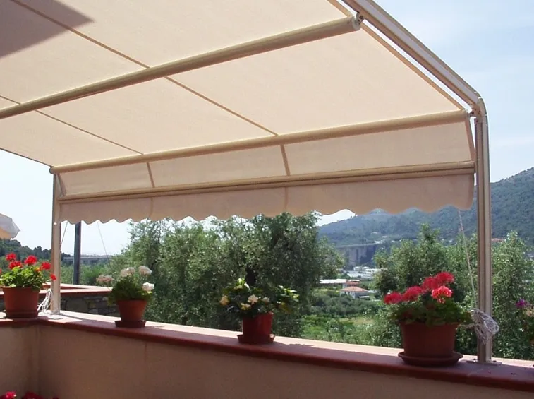 Tenda da sole motorizzata