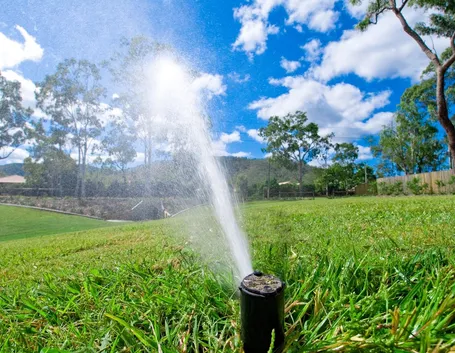 Impianto irrigazione in azione