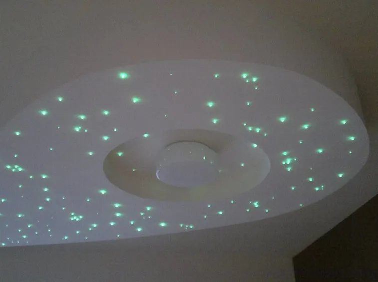 Soffito illuminato tramite LED