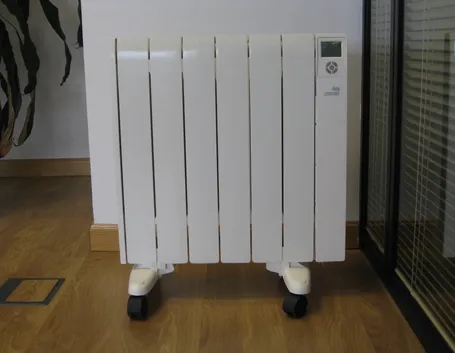 I radiatori elettrici si possono trasportare grazie alle ruote
