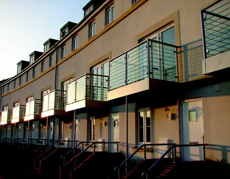 Balconi condominiali aggiungono qualità e carattere