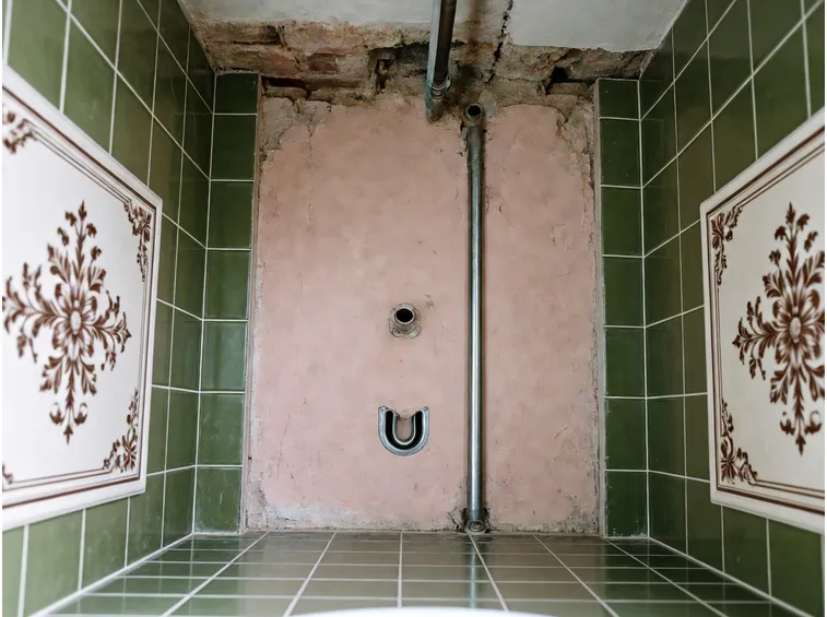 Intervento di sostituzione di una vasca da bagno