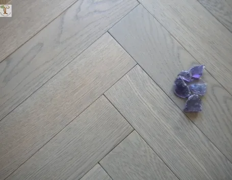 Parquet grigio