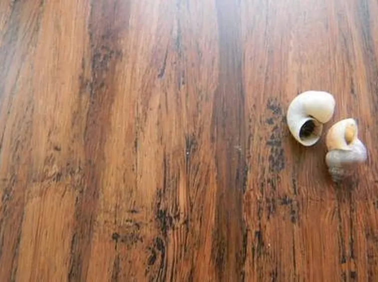 Parquet dopo il trattamento con pasta legante - www.cdn.faidatemania.it