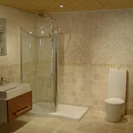 Per scegliere i rivestimenti del bagno bisogna capire lo stile che si vuole conferire
