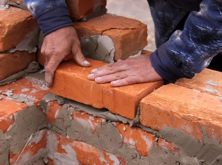 costruzione muro