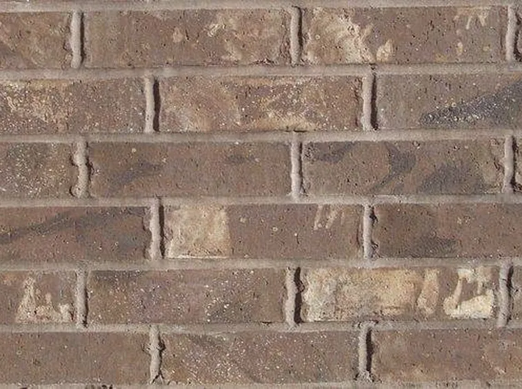 Esempio di un muro in mattoni pieni