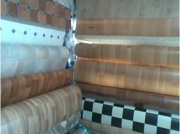 Rotoli di linoleum