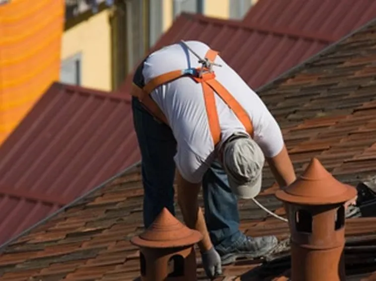 Operaio specializzato al lavoro