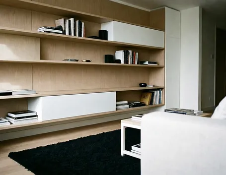 Parete attrezzata con boiserie
