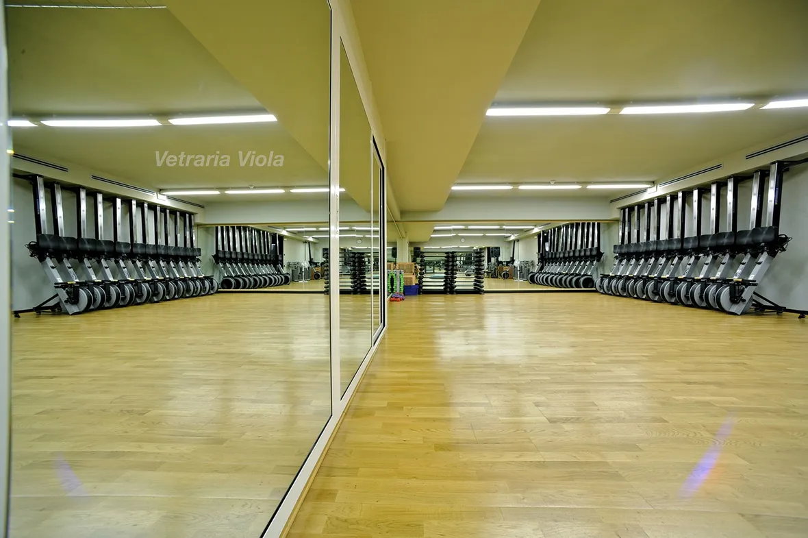 parete a specchio palestra