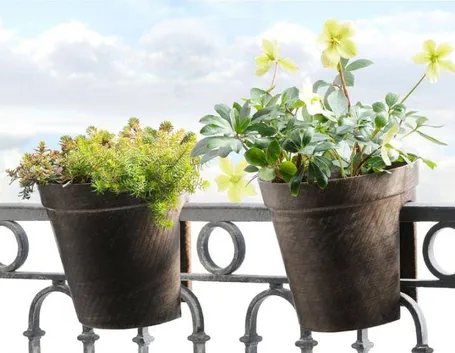 Vasi da balcone moderni