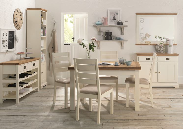 Arredare in stile provenzale arredare la casa arredamento ... Tendaggi per arredare casa stile provenzale