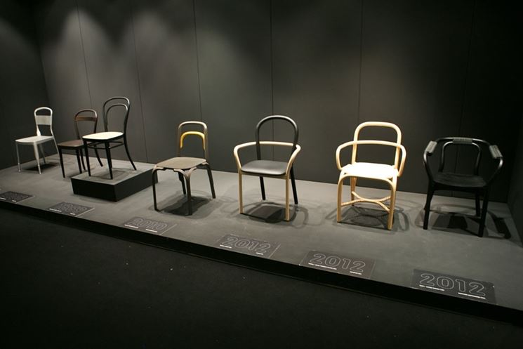 Dj-Vu exhibition in Kortrijk - Biennale 2012 (sedie thonet- originals and tributes)