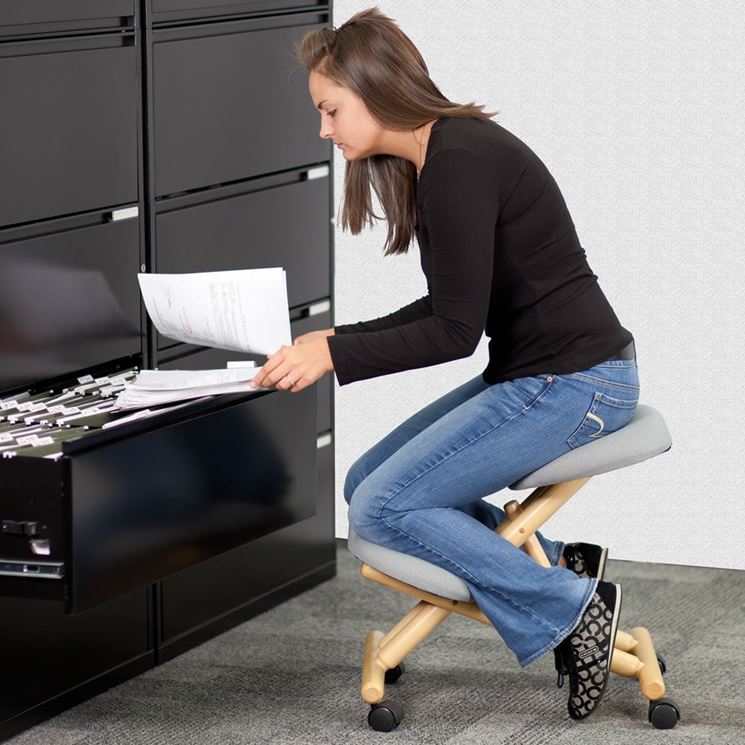 Una sedia ergonomica