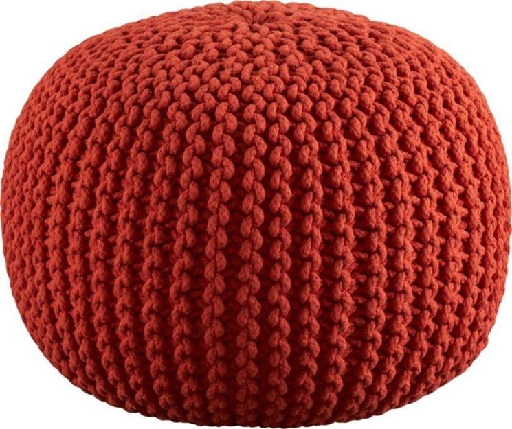 Sono molti i pouf colorati in commercio